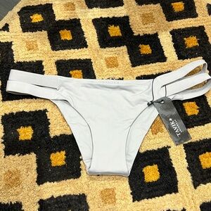 NWT Tavik grey bikini bottom - moderate coverage - size Medium